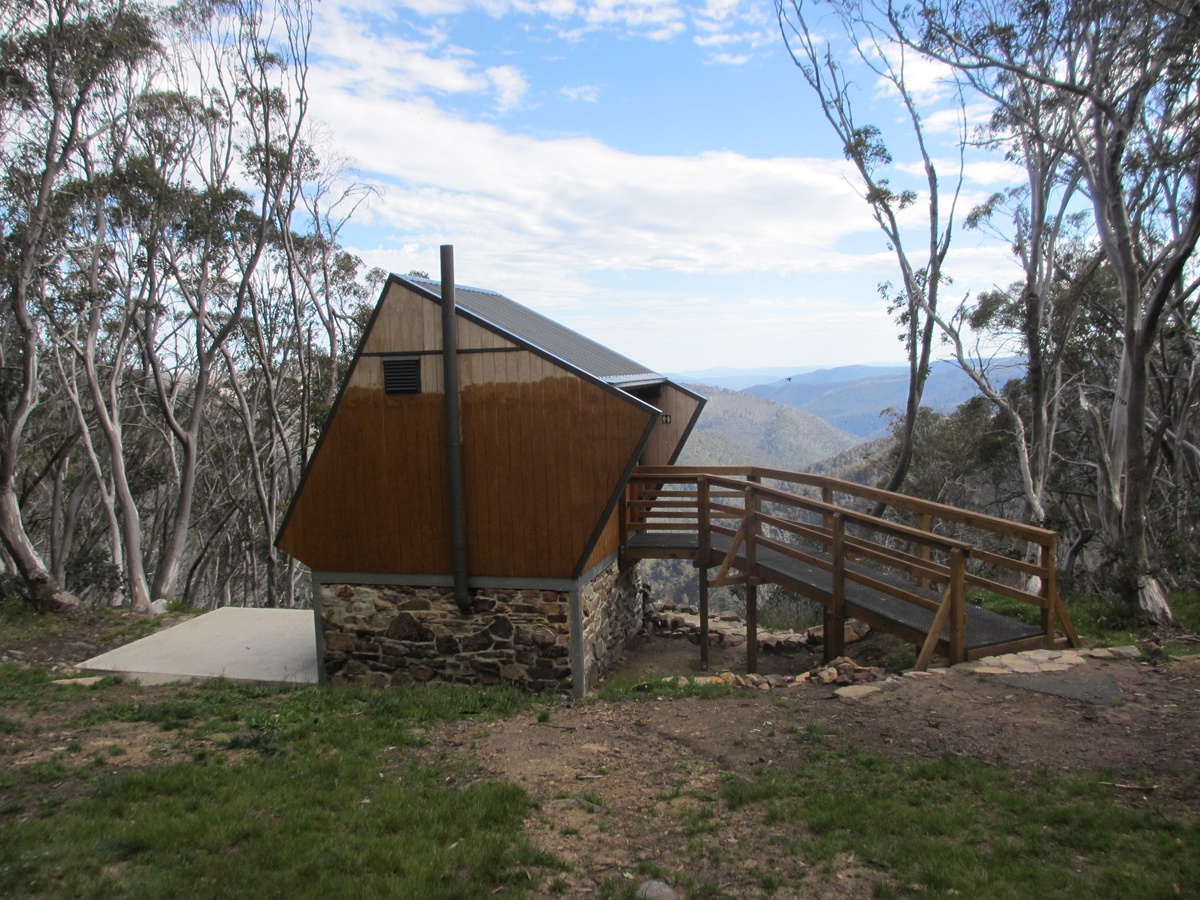 Loo with a view near Vallejo Gantner hut, Macalister Springs - RBa